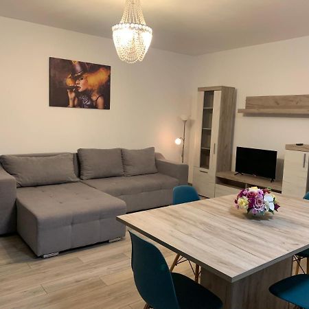 Apartament Sara Leilighet Târgu-Mureş Eksteriør bilde