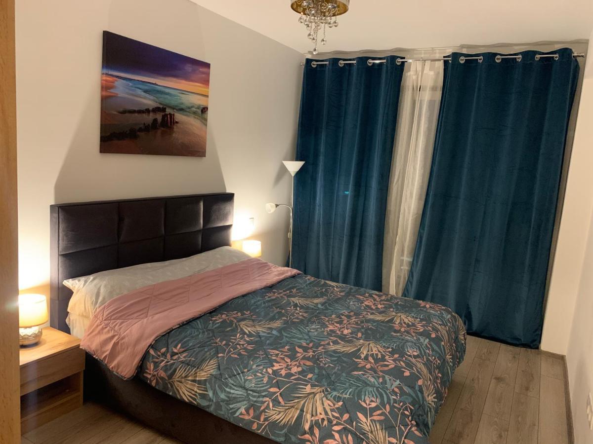 Apartament Sara Leilighet Târgu-Mureş Eksteriør bilde
