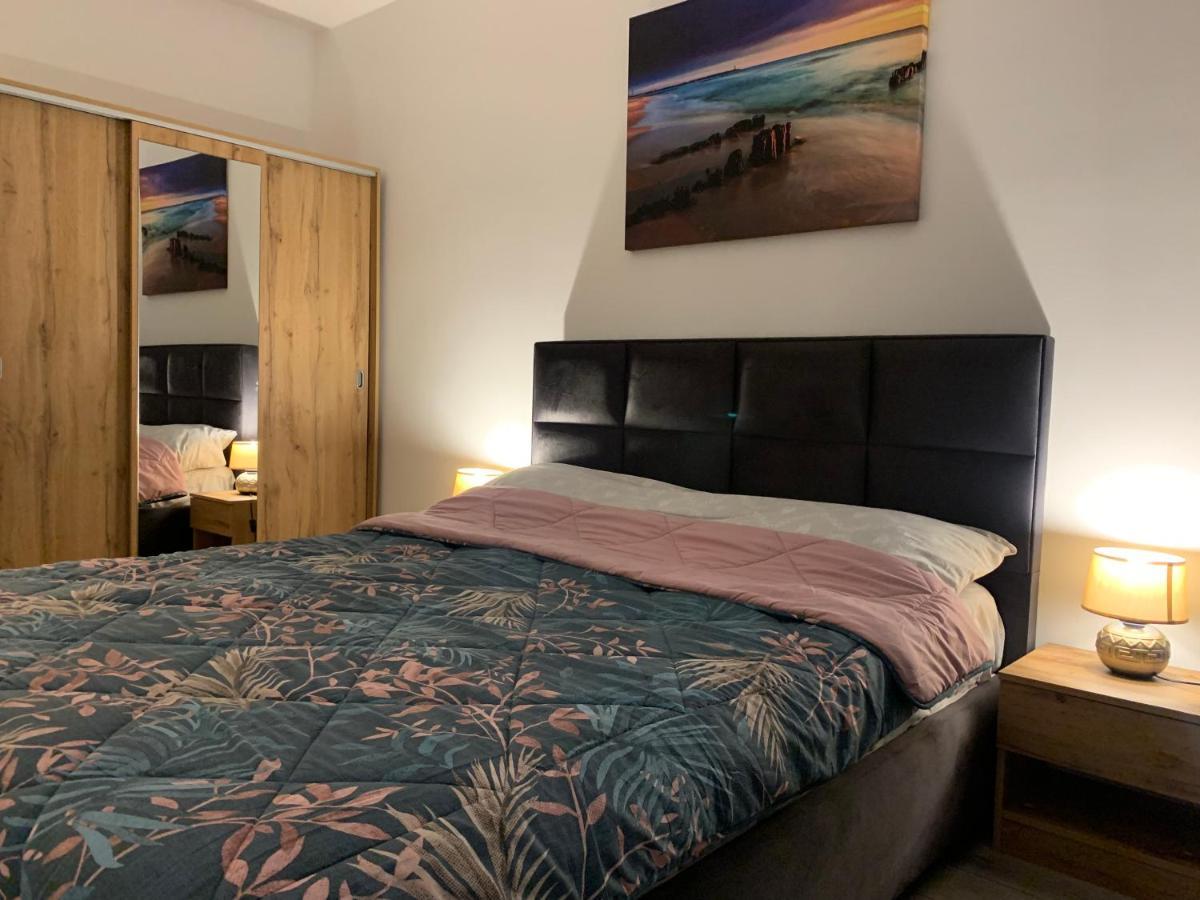 Apartament Sara Leilighet Târgu-Mureş Eksteriør bilde